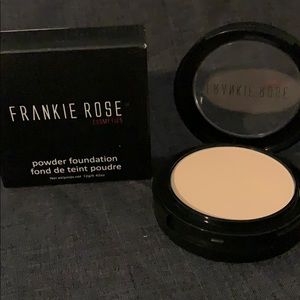 Frankie Rose Powder Foundation NEW